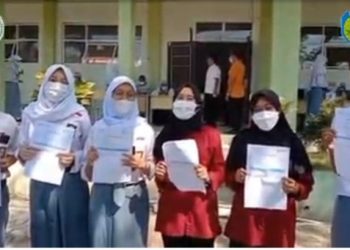 Vaksinasi Rambah Siswa, Giliran Siswa SMA N 1 Losarang di Vaksin