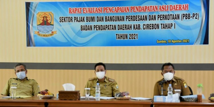 H. Rahmat Sutrisno Ajak Para Camat Untuk Insten Komunikasi Dengan Para Kuwu Agar Tercapai Target PBB-P2