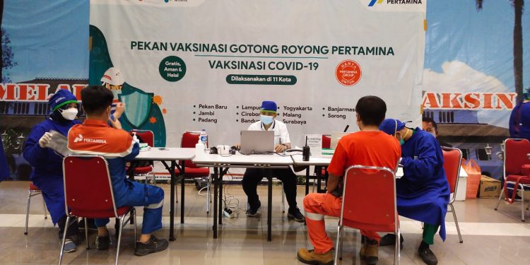 Pertamina RU VI Balongan Gelar Vaksinasi Gotong Royong