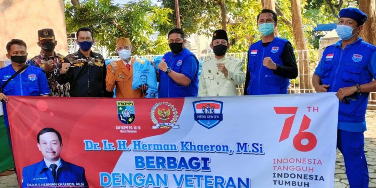 Momen HUT RI, Hero Bagikan 1000 Bingkisan Untuk Veteran