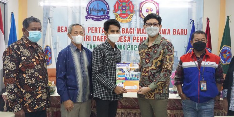 Peduli Pendidikan, Pertamina Kuliahkan 30 Pemuda Indramayu di Akamigas dan Polindra