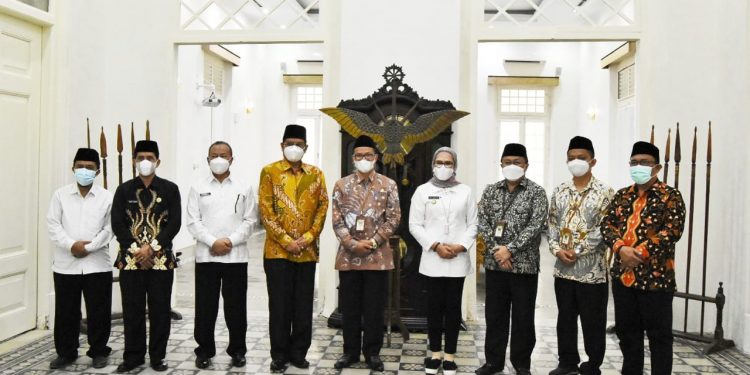 Pemkab Indramayu Siap Hibahkan Tanah 5 Hektar Untuk Asrama Haji 