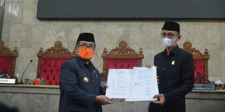DPRD Setujui Nota Kesepakatan KUA dan PPAS APBD 2022 Dengan Usulan Belanja Daerah Sebesar Rp. 5,1 Triliun Lebih
