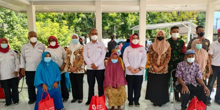 Peringati HUT Ke 76 Tahun 2021, PMI Gelar Bakti Sosial