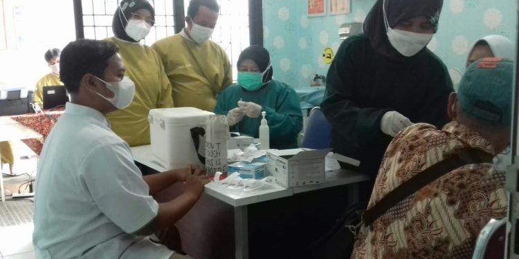 dr.H. Naswidi : Alhamdulillah, Kesadaran Masyarakat Untuk Divaksin Makin Tinggi