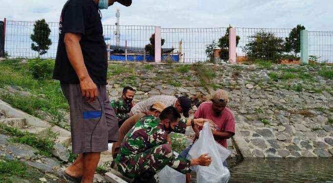 Dinas Perikanan Brebes ,Tebar Bibit di Embung Podomoro Larangan