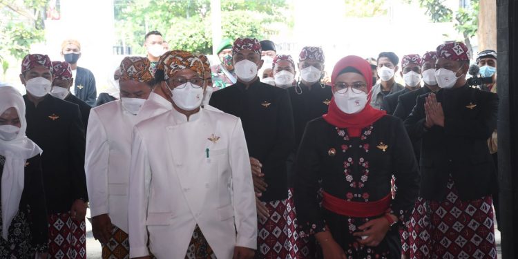 DPRD Gelar Rapat Paripurna Hari Jadi ke-494 Kabupaten Indramayu          