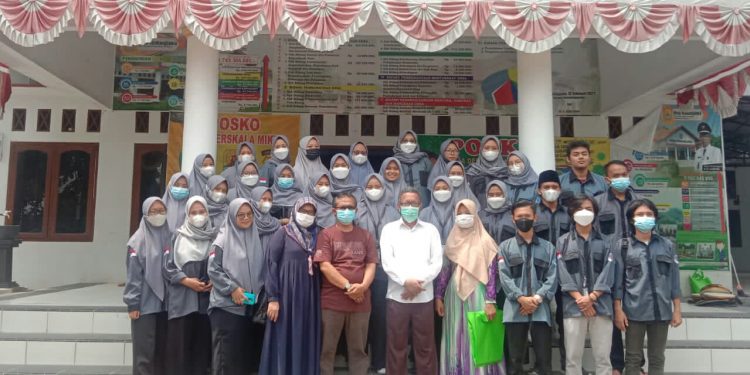 Pelepasan Peserta Kegiatan ITLA Mengabdi 2021 Dalam Menggemakan Bahasa Arab Dimasyarakat Desa Sindangjawa