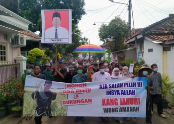 Dirasa Mampu Membawa Perubahan, Ratusan Pendukung Iringi Langkah Jahuri Menuju Penetapan Calon Kuwu Hingga Menangkan Pilwu