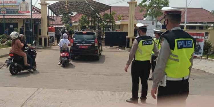 Percepat Target Vaksinasi Covid 19 Polres Indramayu, Sekat kendaraan Masuk Mapolres