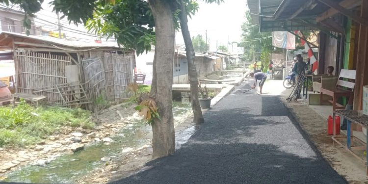 Masyarakat Kebonturi Rasakan Manfaat Pengaspalan Jalan Lingkungan