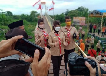 Jembatan  Gantung  Penghubung Jawa Tengah dan Jawa Barat di  Buka