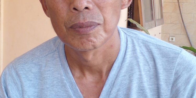 H.Murtasim.”Sentra Dukuh Kerupuk, Butuh Perhatian Pemerintah