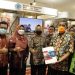Bupati Terima Dua Penghargaan dari Kompak