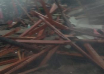 Angin Puting Beliung Rusak Rumah Warga