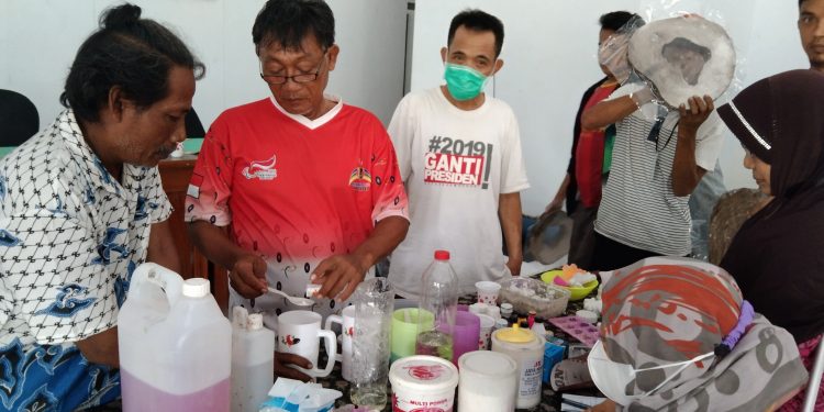 Puluhan Penyandang Disabilitas di Indramayu Ikut Pelatihan Kewirausahaan