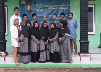Kuwu Desa Kejuden Apresiasi Acara Bukber Yayasan Pendidikan Islam Al Hidayah Dan Pembagian THR Pengajar DTA Dan TK Serta Santunan Anak Yatim