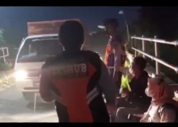Tim URC Zebra Dishub Selamatkan Pemudik Yang Tersesat