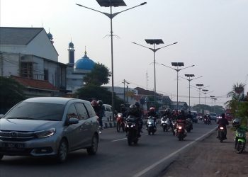 Kendaraan Arus Balik Lebaran di Pantura Indramayu Padat dan Lancar