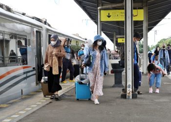 Jumlah Penumpang Angkutan Lebaran 2022 di KAI Daop 3 Cirebon Lampaui Target