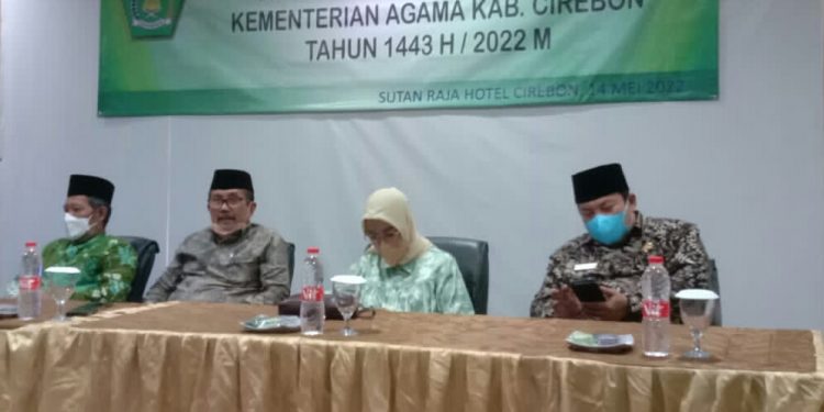 Bupati Cirebon Hadiri Sosialisasi Pendaftaran, Pembatalan Dan Pelunasan Haji Reguler Kementerian Agama Kabupaten Cirebon Tahun 1443 H/2022 M