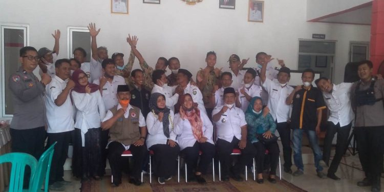 Desa Parean Girang Kandanghaur Juara 1 Lomba Kebersihan dan Kesehatan Lingkungan