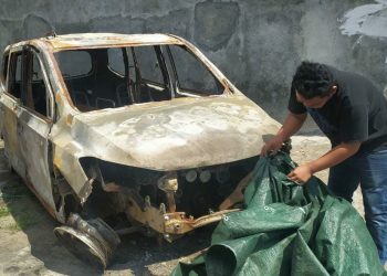 Terbakar Di Tol Cipali, Mobil Ambulance Pembawa Jenazah Kini Sudah Berada di Kantor Desa Lemahabang 