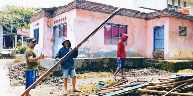 Realisasikan 4 Unit Rutilahu, PemDes Curug Kucurkan Dana Desa Tahun 2022