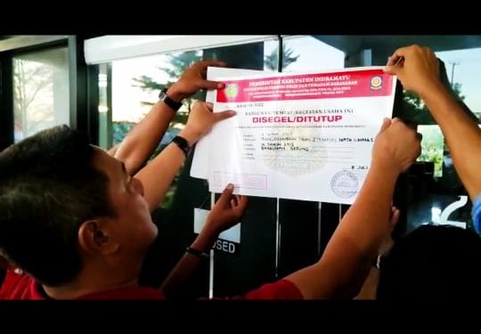 Sapol PP-Damkar Indramayu Tutup Sementara Kafe Hopespace  