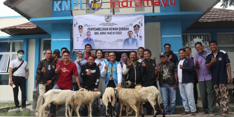 Idul Adha 1443 H, KNPI Indramayu Potong 6 Ekor Kambing