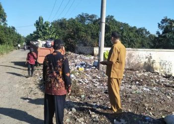 Kuwu Sumbon Indramayu Tertibkan Ceceran Sampah 