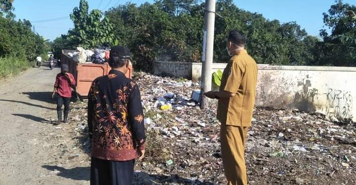 Kuwu Sumbon Indramayu Tertibkan Ceceran Sampah 