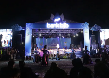 Pagelaran Wayang Golek, Wali Kota Cirebon: Tontonan yang Mengandung Tuntunan￼ ￼ ￼Pagelaran Wayang Golek, Wali Kota Cirebon: Tontonan yang Mengandung Tuntunan