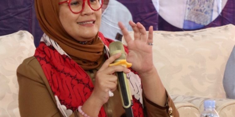 Bupati Nina Agustina Membuka Pelatihan Literasi Digital