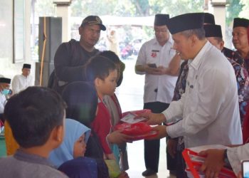 Peringati Tahun Baru Islam, Bupati Nina Agustina Santuni 150 Anak Yatim Piatu