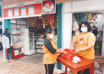 Hari ini, Tiga e-Warong Di Kecamatan Susukanlebak Salurkan Bantuan Sembako Periode Juni – Juli