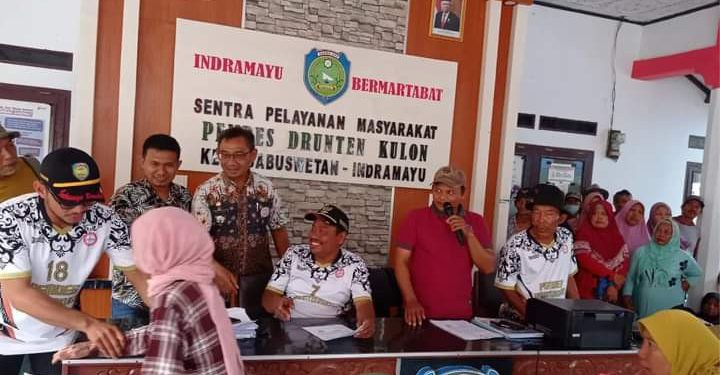 Camat Gabuswetan Monitoring Penyaluran BLT BBM dan BPNT