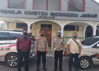 Polresta Cirebon Lakukan Pengamanan Gereja Saat Kebaktian –