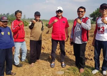 PDI Perjuangan Indramayu Manfaatkan Lahan Hutan untuk Kebun Rakyat
