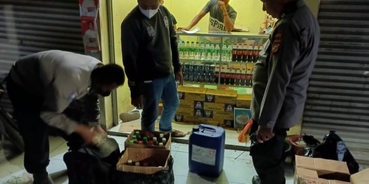 Kapolsek Depok, Polresta Cirebon AKP Rynaldi Nurwan Sakit Bukan Penghalang, Kapolsek Depok Cepat Tanggap layani Aduan Masyarakat terkait Miras