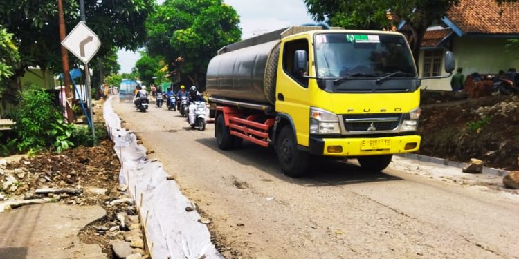 DPUTR Gelar Pemeliharaan Periodik Jalan Sindanglaut – Ciawigajah