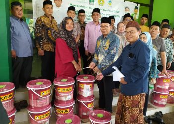 Sambut Hari Santri Nasional 2022, PCNU Indramayu Lakukan Pengecatan 150 Ponpes