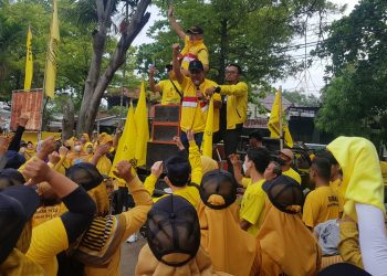 Meriahkan HUT Partai Golkar 2022, Ribuan Warga Indramayu Ikuti Jalan Sehat