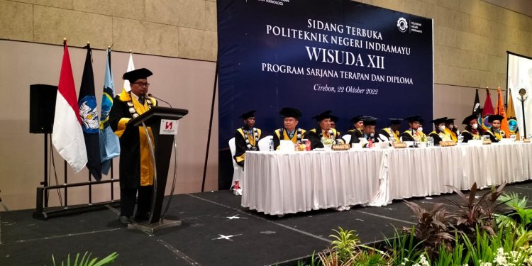 Wisuda ke-12, Polindra Indramayu Wisuda 375 Mahasiswa