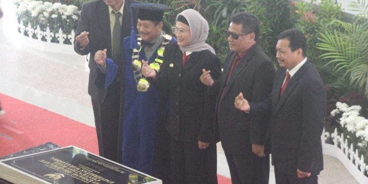 Bupati Indramayu Resmikan Gedung Aula Unwir
