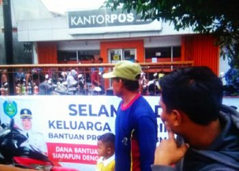 KPM Karanganyar Kandanghaur Terima BLT BBM via Kantor Pos  
