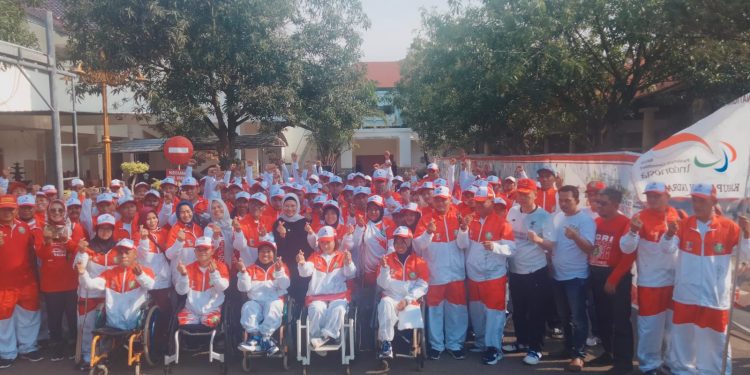 Bupati Nina Agustina Lepas Atlet NPCI Indramayu