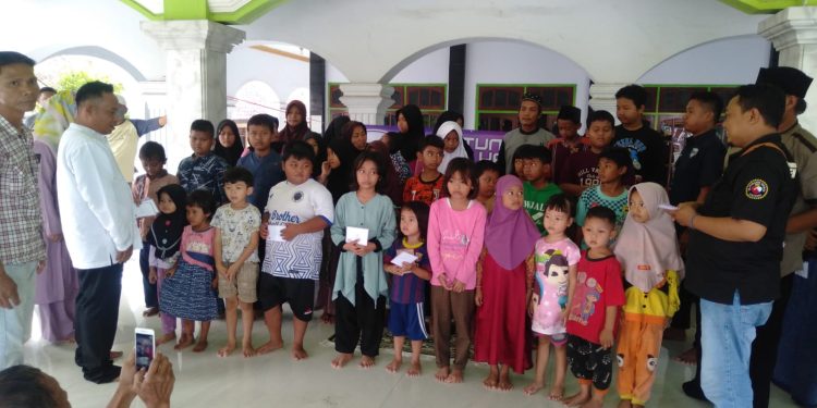SSC Beri Santunan Anak Yatim di Desa Bangodua