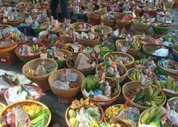Desa Losarang Laksanakan Adat Desa Sedekah Bumi