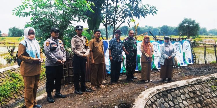 150 Warga Karangmangu Antusias Ikut Program Padat Karya Tunai